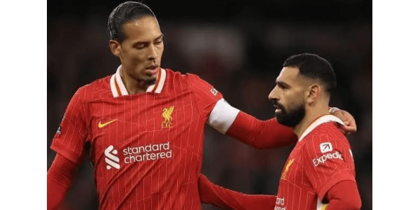Kmenoví hráči Liverpoolu Salah a Van Dijk mají vyhlídky na obnovení smlouvy